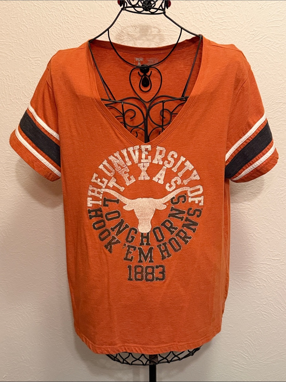 🤘🤘🤘BOGOHO🤘🤘🤘University of Texas Women's Orange V-Neck Short Sleeve Tee-2X